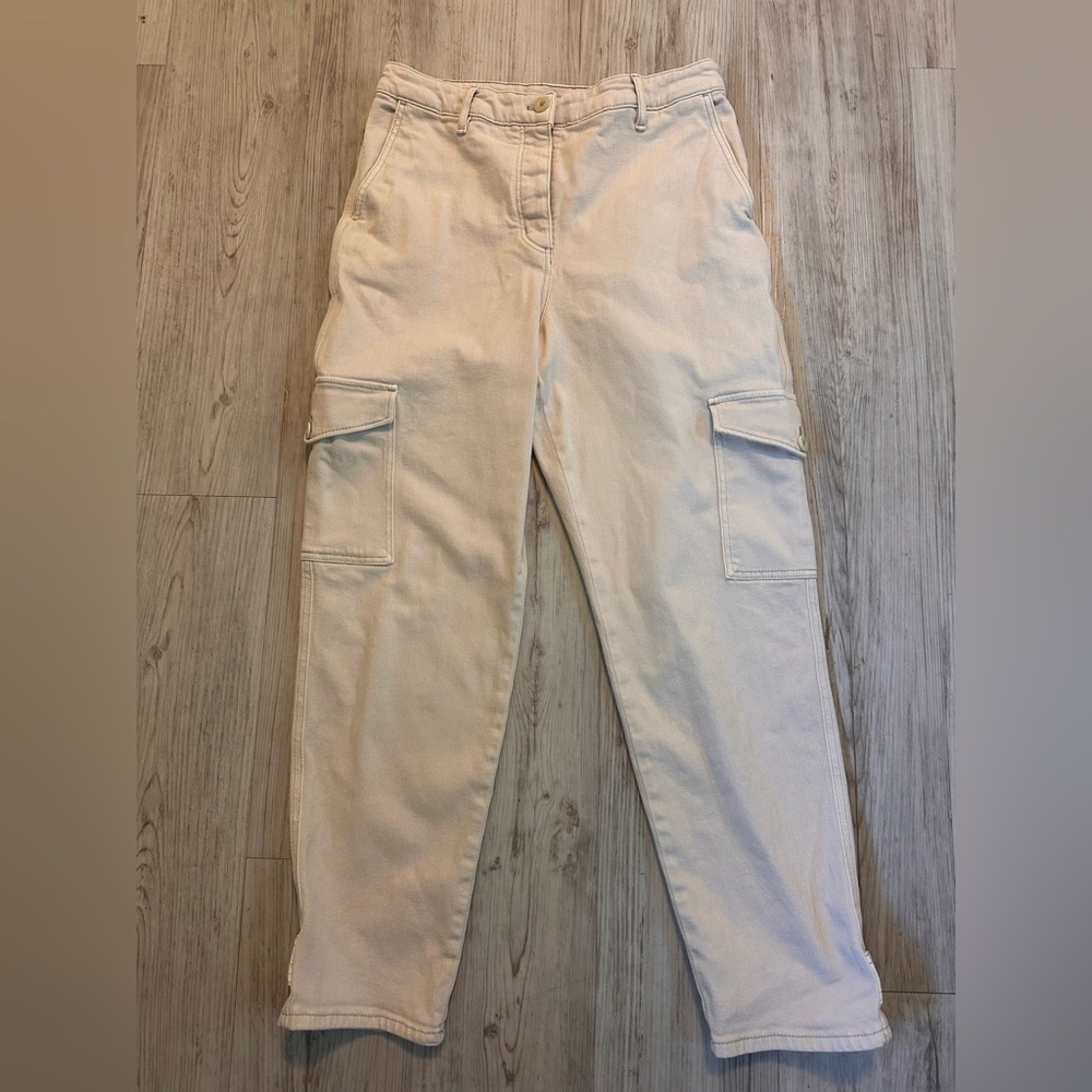 Size 12 Wilfred Free modern cargo pant in cream